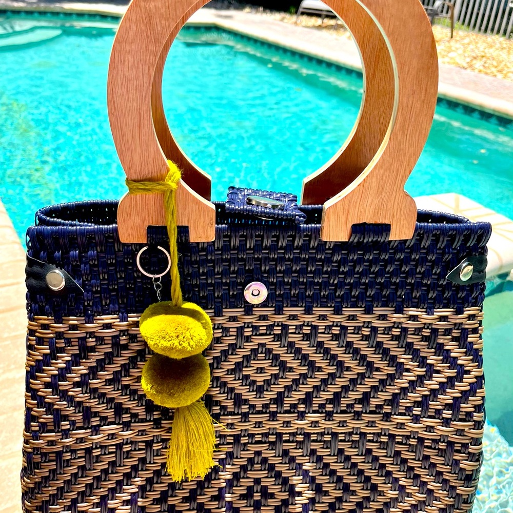 Beach vacay tote!